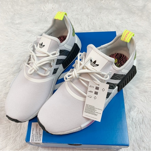 Adidas women's NMD R1 shoes sneakers Cloud White / Core Black / Solar - Picture 2 of 12
